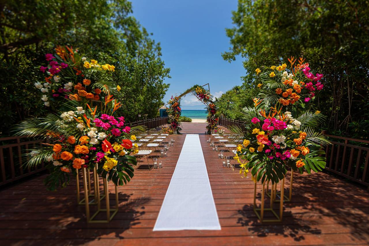 Beachfront wedding ceremony setup at Paradisus